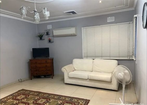 4 Bedroom Family Home - Photo 1