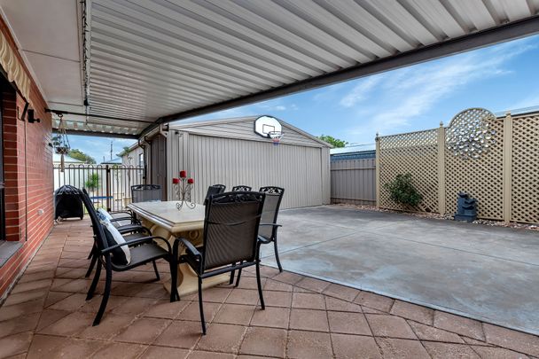 Look no more! Spacious Family Home with Pool - Photo 1