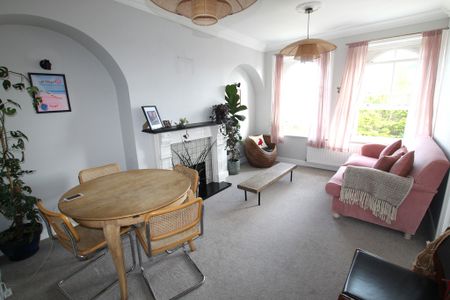 2 bed apartment to rent in Markwick Terrace, St. Leonards-on-Sea, TN38 - Photo 3