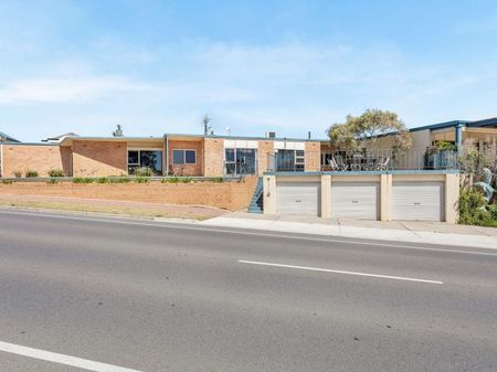 2/20 Patawalonga Frontage, Glenelg North - Photo 2