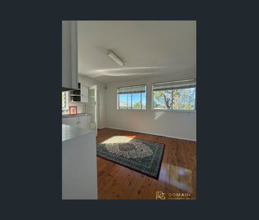 Flat with Water Views - Photo 1
