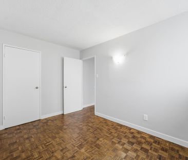 For Lease - 2360 Dundas Street Unit# 1919B, Toronto, Ontario - Photo 5