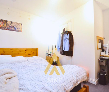 7 bedroom terraced house to rent - Photo 1