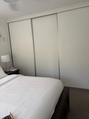 Varsity Lakes - Photo 1