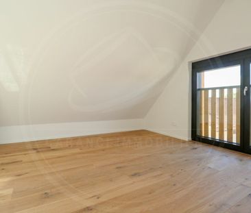 Modern living on two levels - 2.5-room duplex apartment with charm - Photo 2