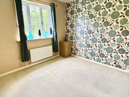 2 bedroom ground floor flat to rent - Photo 4