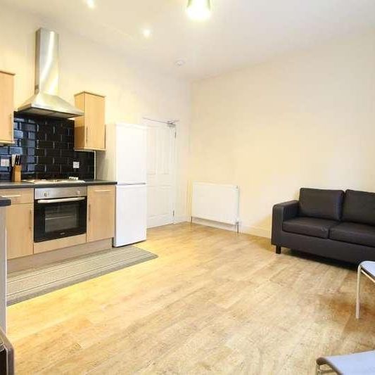 Fraser Street, Ground Left, AB25 - Photo 1