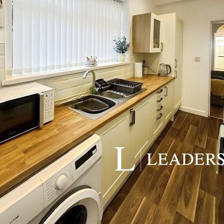 2 bedroom house to rent - Photo 1