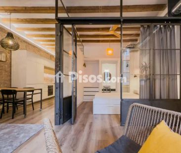 Piso en alquiler en Carrer del Peu de la Creu - Photo 1