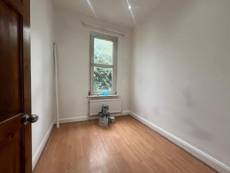 5 bedroom semi-detached house to rent - Photo 5