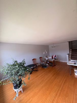 For Lease - 9 Syracuse Crescent, Toronto, Ontario - Photo 1