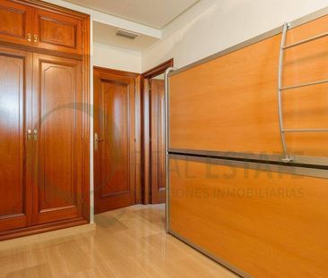 Luxury penthouse for rent in Alicante, Spain - Photo 3