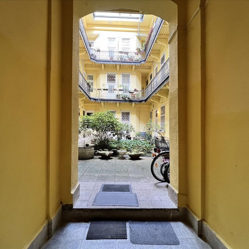 Kiadó felújított lakás - Budapest VI. kerület - Fotó 1