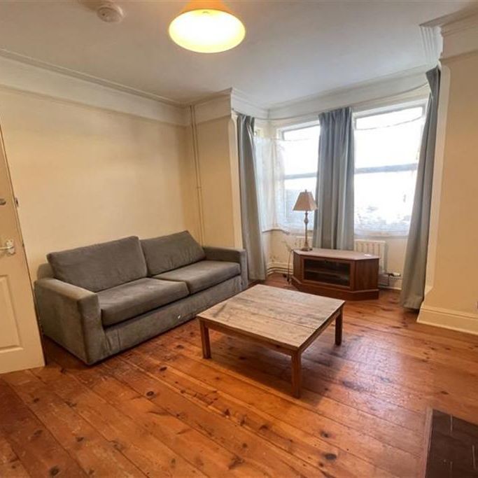 4 bedroom terraced house to rent - Photo 1