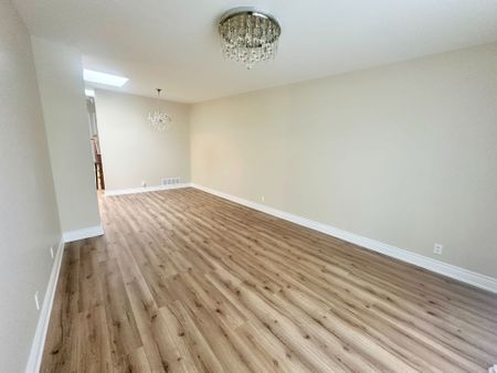 For Lease - 69 Roywood Drive Unit# Entire House, Toronto, Ontario - Photo 4