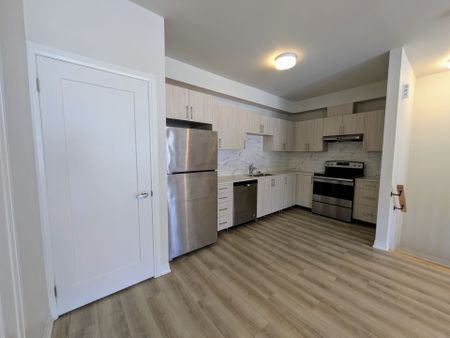 For Lease - 750 King Street Unit# 201, Oshawa, Ontario - Photo 3