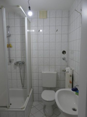 Renoviert! Schöne 2-Zimmer Wohnung im Zentrum Wuppertal-Elberfeld - Photo 2