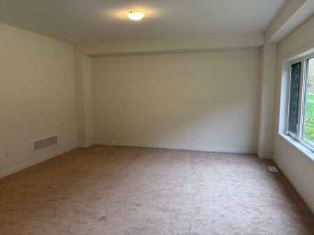 For Lease - 7 Mckernan Avenue, Brantford, Ontario - Photo 2