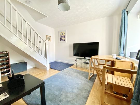 2 bed house to rent in The Glebe, Wrington, BS40 - Photo 1