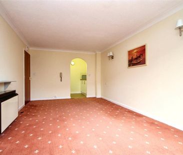 1 bedroom retirement property to rent - Photo 5