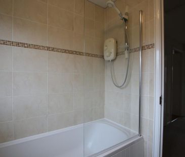 4 bedroom detached house to rent - Photo 6