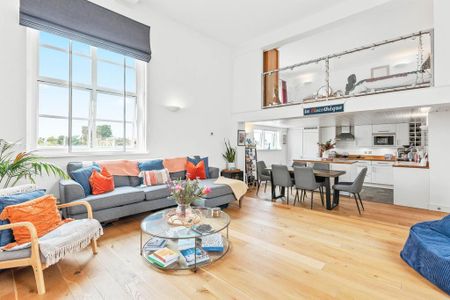 3 bedroom apartment to rent - Photo 4