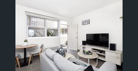 One Bedroom Apartment in Marrickville - Photo 3