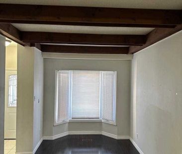 For Lease - 8 Roscoe Road Unit# Main, Toronto, Ontario - Photo 3