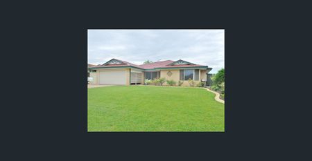 Stylish Family Home! - Photo 4