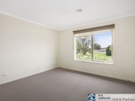 3 / 139 Endeavour Drive, Cranbourne North - Photo 5