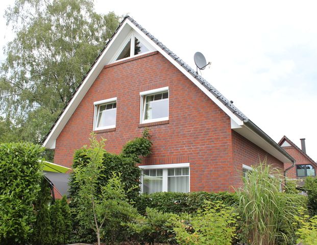 Gemütliches Einfamilienhaus in ruhiger Lage in Oldenburg - Photo 1