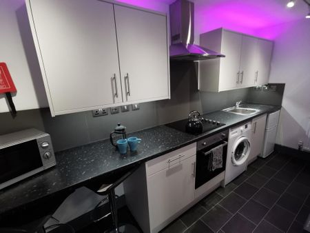 1 bedroom private hall to rent - Photo 5