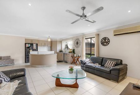 SENSATIONAL LIVING SPACE....SIZE & QUALITY - Photo 5