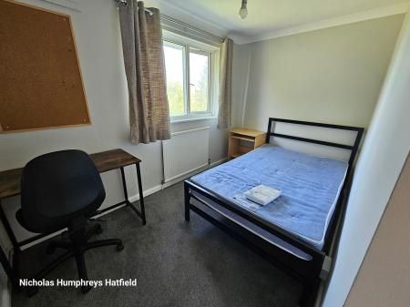 Cheviots, Hatfield, AL10 - Photo 3