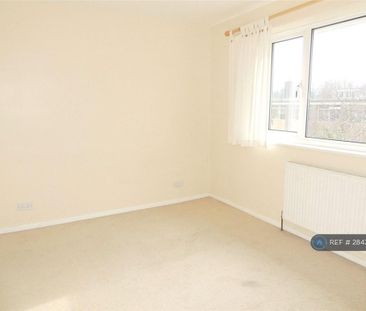 2 bedroom maisonette to rent - Photo 3