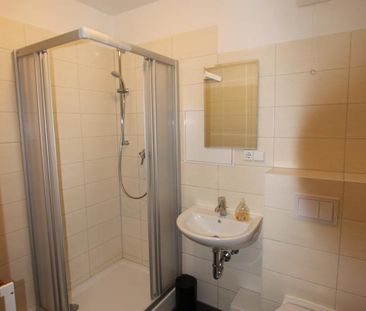 Studenten aufgepasst! WG-Zimmer frei! - Photo 3