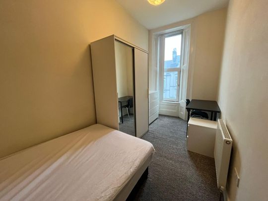 Woodland Terrace, Flat 3, Plymouth - Photo 1