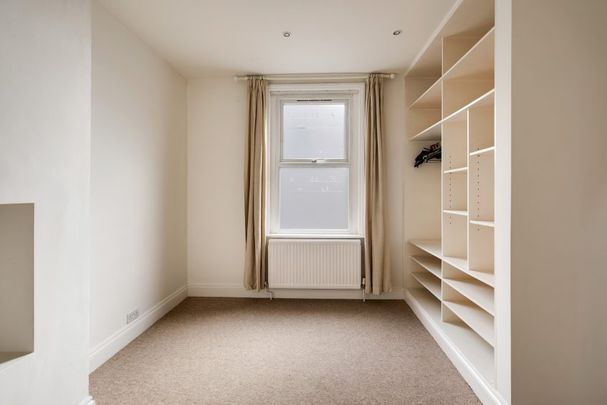 2 Bed Flat - Photo 1