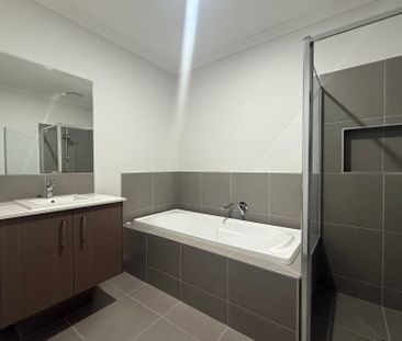 Low Maintenance Living! - Photo 5