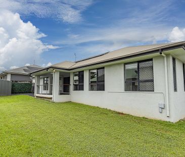 7 Helvellyn Street, Bushland Beach - Photo 5