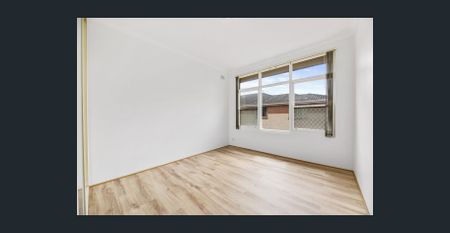 Apartment in the heart of Bexley - Photo 4