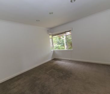 Spacious Family in Premier Street - Photo 3