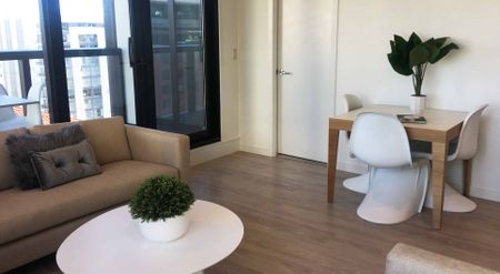 Spacious Two Bedroom Apartment in Victoria Residences! - Photo 2