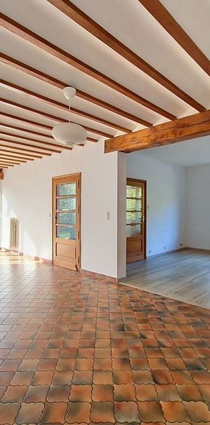 Huis te huur in Grandmenil voor € 925 met 3 slaapkamers - foto 1