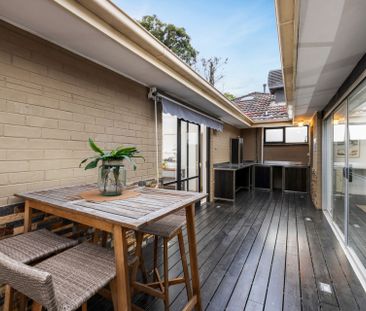 Family Entertainer on a Huge Block - Photo 6