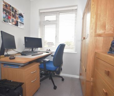 3 bedroom semi-detached house to rent - Photo 5