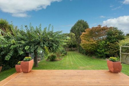 Charming 3BR Mosgiel Haven with large backyard - Photo 4