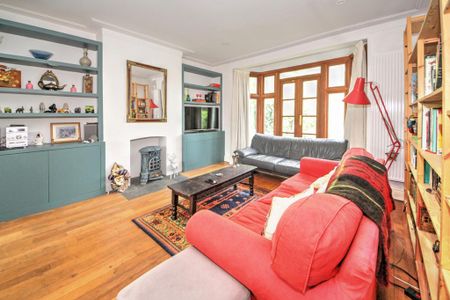 3 bedroom semi-detached house to rent - Photo 3