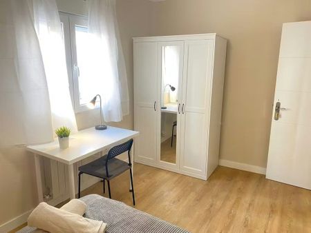 Calle de Pico de Alba, Madrid, Community of Madrid 28053 - Photo 3