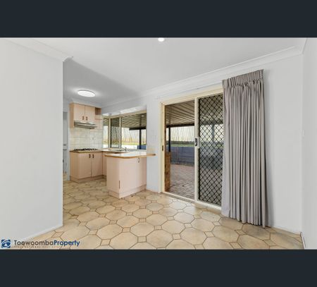 19 Kayser Court, Darling Heights, Qld 4350 - Photo 3